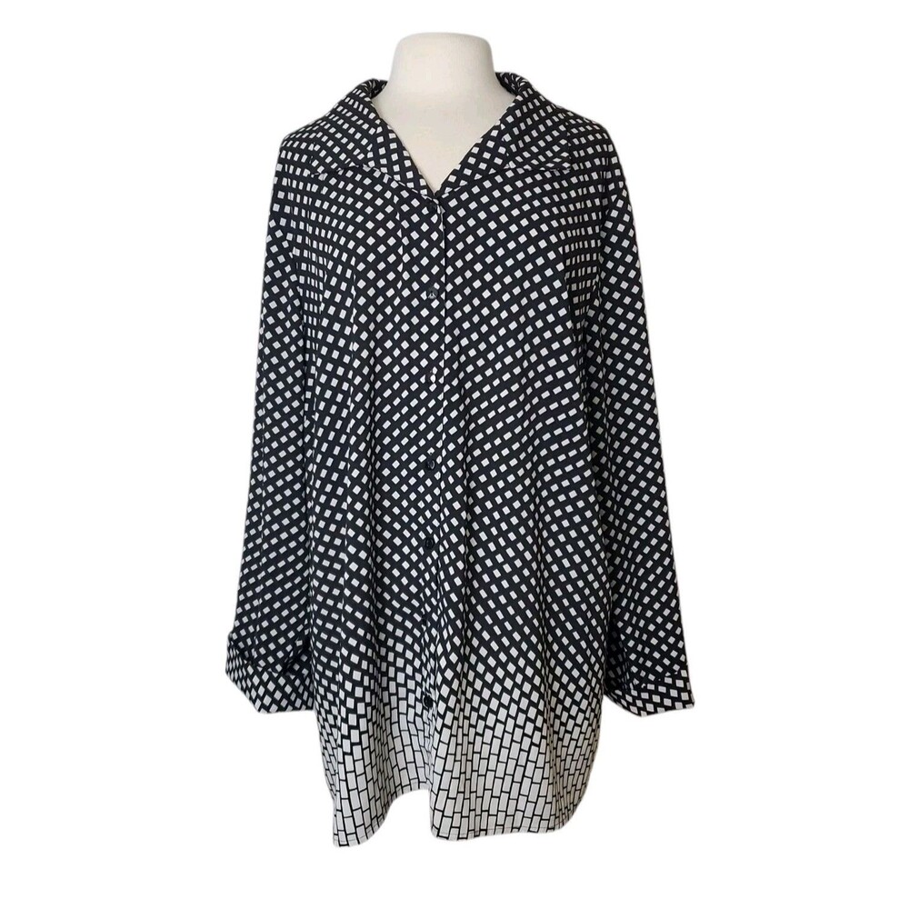 Catherine's 2X (22/24W) Tunic Top Black White Button Geo Ombre Patterned Blouse